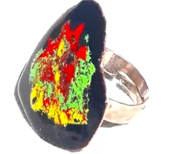 Anillo esmaltado al fuego con base de plata ajustable