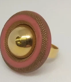 Online Ecodedal Anillo rojo con media esfera dorada