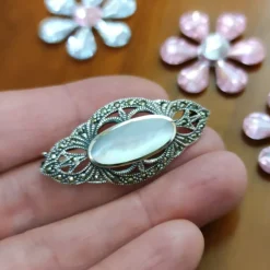 Broche De Plata Con Marcasitas Y Nácar