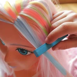 Busto de muñeca Infantil de Mechas de Colores Señorita Pepis