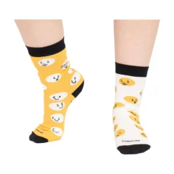 Calcetines solidarios de Unoentrecienmil | Naranja y blanco
