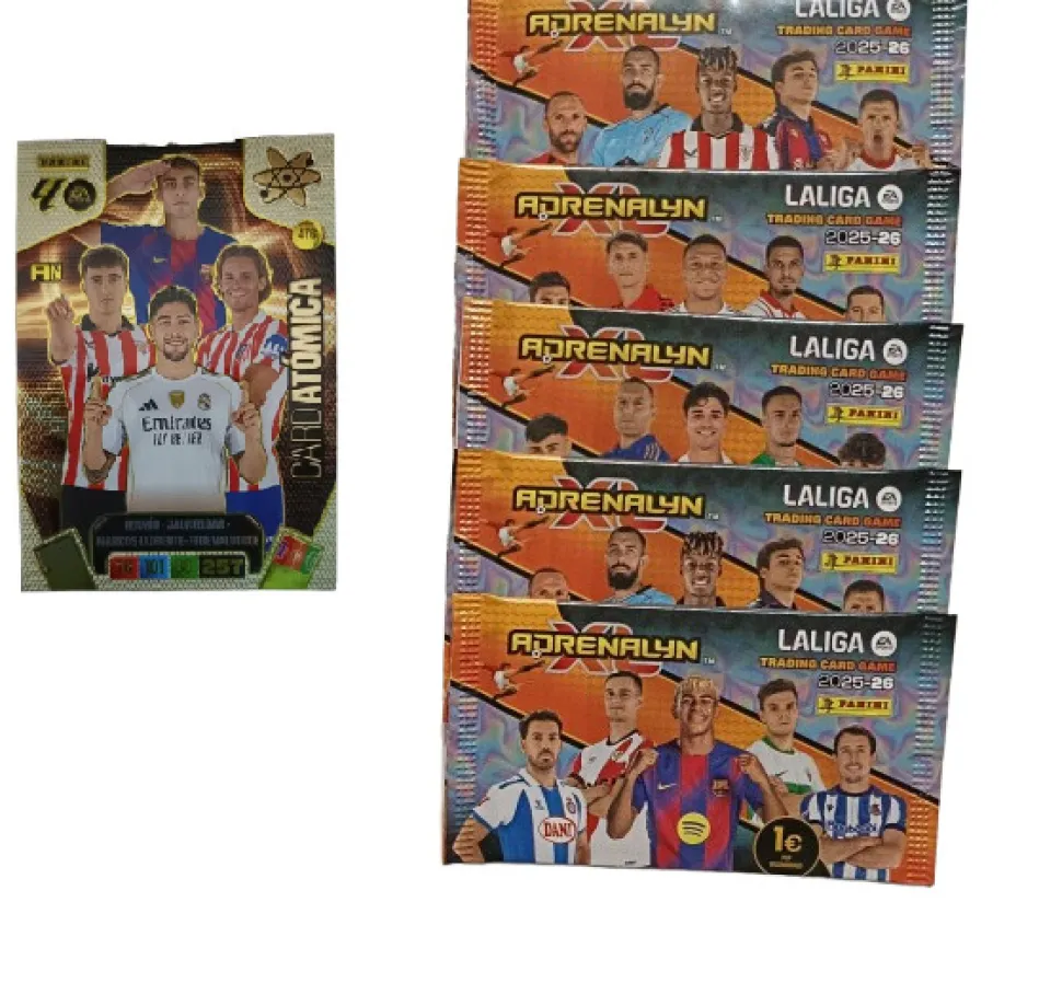 Card Atómica + 5 sobres normales Adrenalyn XL 2025 2026 Carta Colección Panini