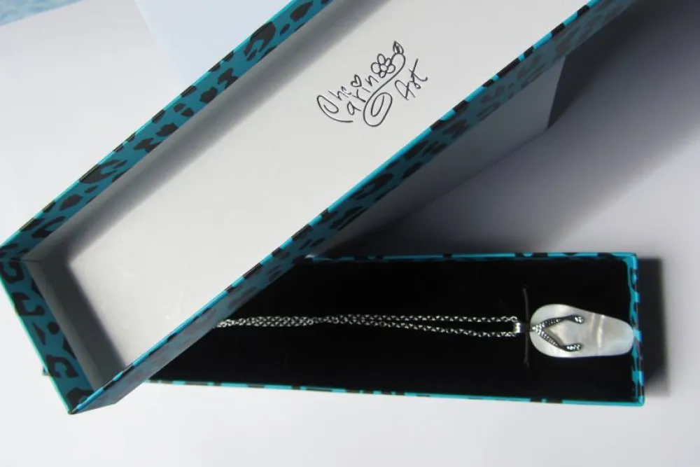 Che Carino Art Collar chancla de nácar