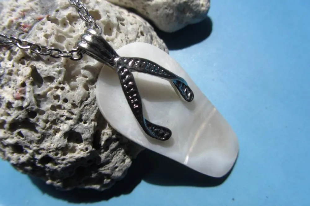 Che Carino Art Collar chancla de nácar