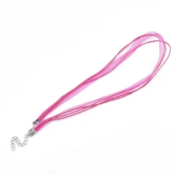 Collar de organza rosa con cierre regulable 50 cm