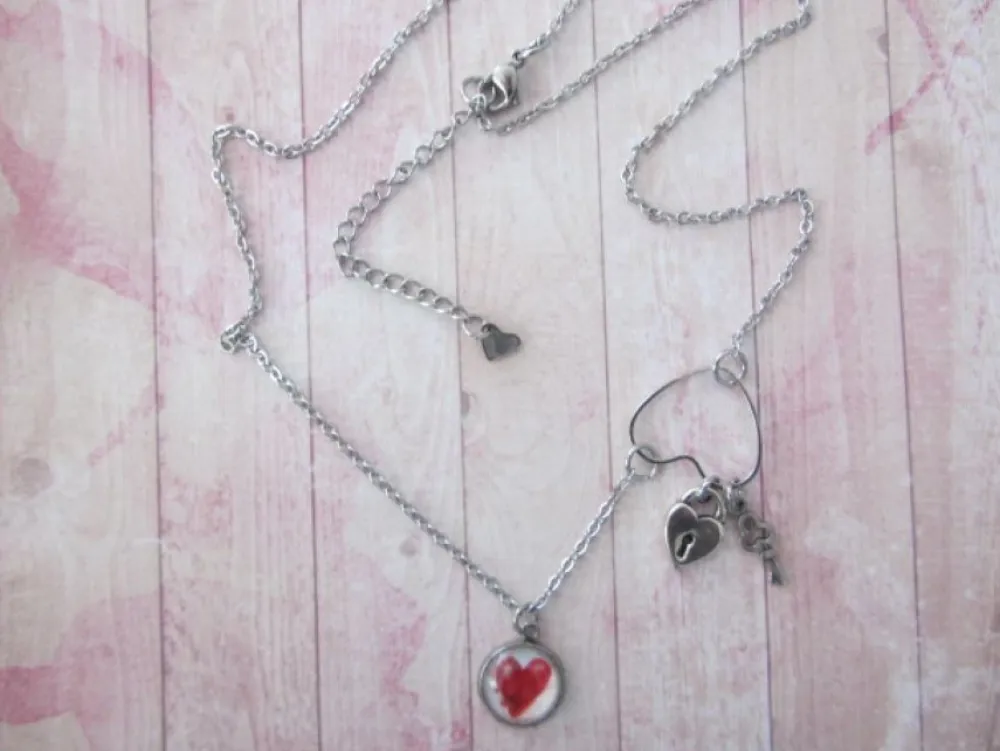 Online Che Carino Art Collar temática corazones