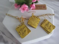 Conjunto collar y pendientes '' I Love You''