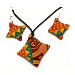 Clearance Conjunto de pendientes y colgante de tela en colores Agua de coco