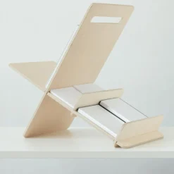 Debook - Revistero de diseño minimalista