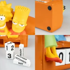 Outlet Erik Figura Calendario Perpetuo 3D The Simpsons en el Sofá 18x17x9cm