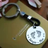 Clearance Llavero Pies Personalizado Nombre De Plata Y Cuero Marrón