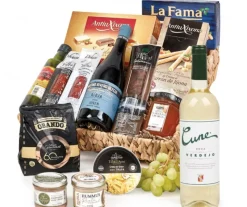 Lote 212: Cesta de Navidad Gourmet con Ibéricos Premium y Vinos Seleccionados
