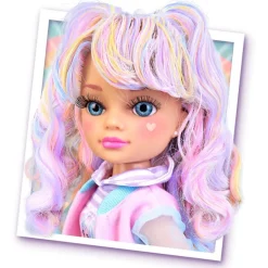 Muñeca Nancy Charms con estilo - Famosa