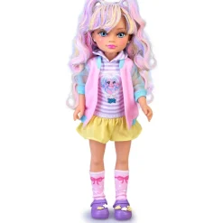 Muñeca Nancy Charms con estilo - Famosa