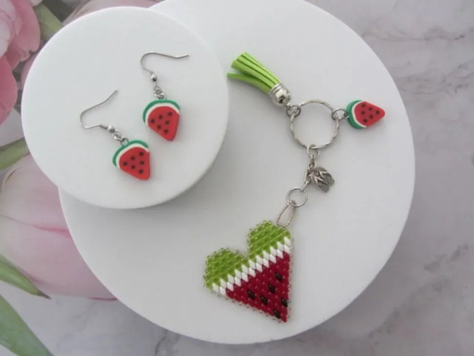 Pack llaveros corazón + pendientes multicolor