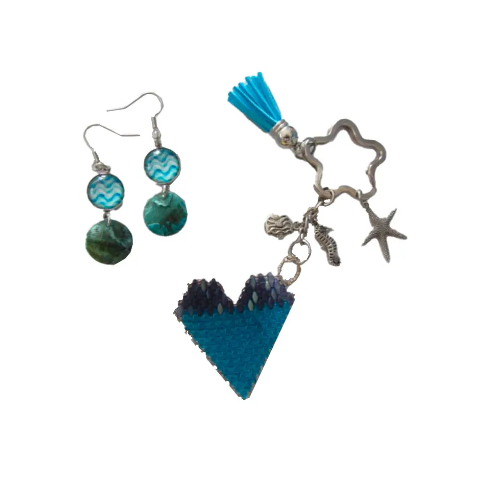 Pack llaveros corazón + pendientes multicolor