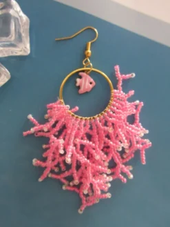 Pendientes acero con coral de rocallas y pez