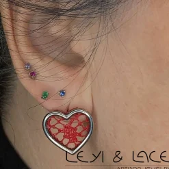Pendientes Corazón y Encaje de Bolillos en Rojo