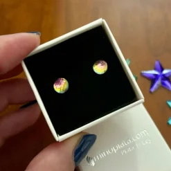 Clearance Pendientes De Bola 6Mm Plata Con Cristal Tornasol Verde Y Fucsia