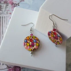 Pendientes de nácar estampado y swarovski