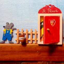 Puerta de Ratón Pérez - Objeto de madera