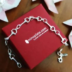 Pulsera De Plata De Ley Con Estribos Pequeños
