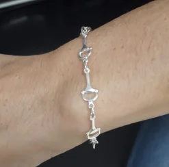 Pulsera De Plata De Ley Con Estribos Pequeños