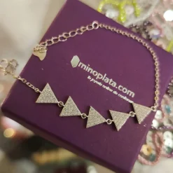 Pulsera Triángulos De Plata Rodiada Y Circonitas Microengastadas