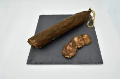 Montes Universales Salchichón Cular Trufado de Jabalí envasado al vacío - 300g