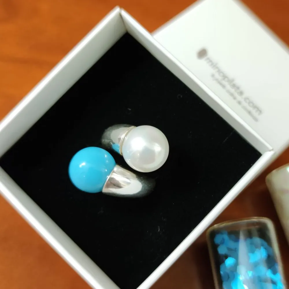 Sale Sortija De Plata Con Doble Perla Blanca Y Turquesa 12 Mm.